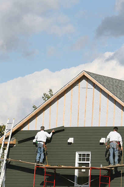 How To Choose The Right Materials for Your Siding Installation in 'Dooms, VA